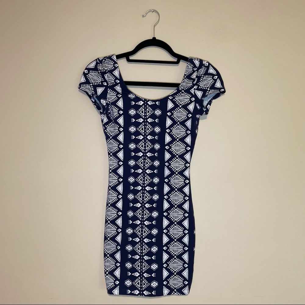Graphic Short Sleeve Dress